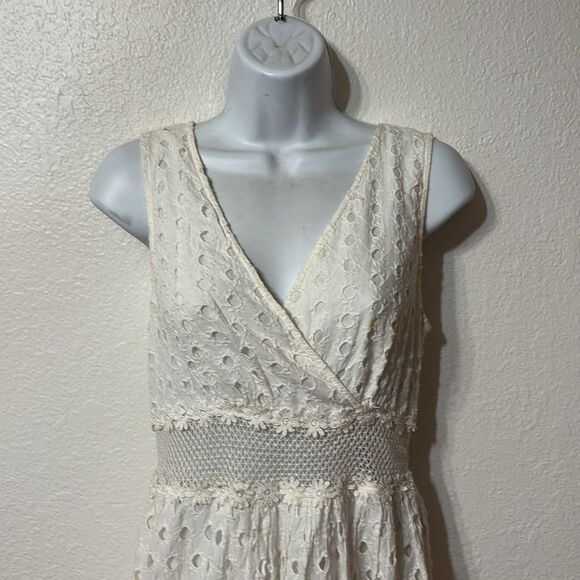 Anthropologie Leifnotes Sleeveless Eyelet Maxi Dress Size 6 - Picture 4 of 7